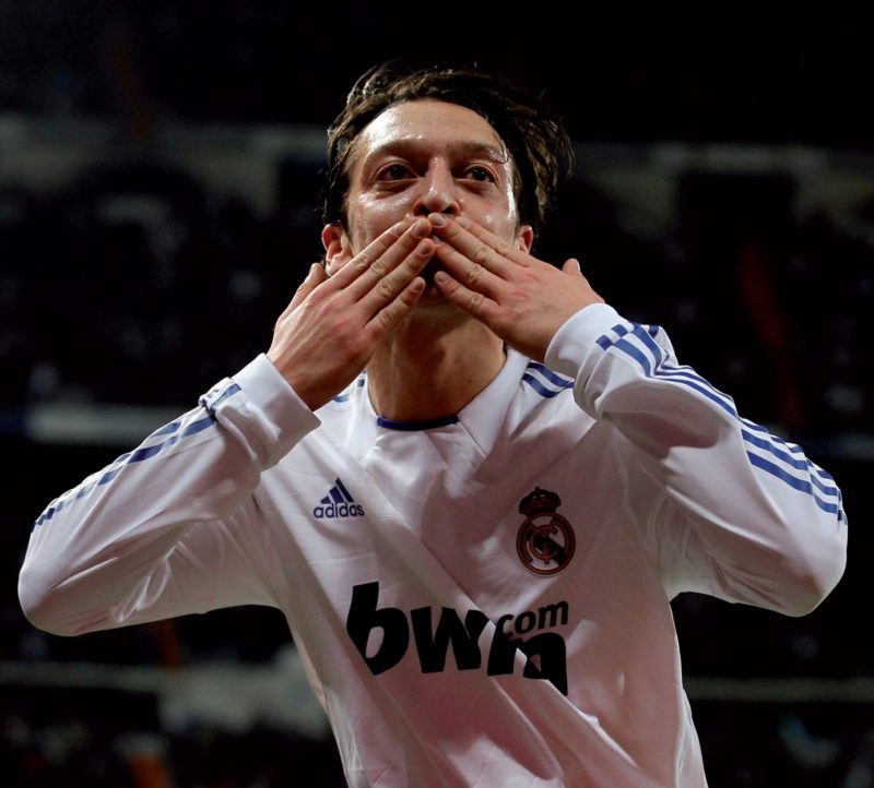 mesut ozil real madrid jersey