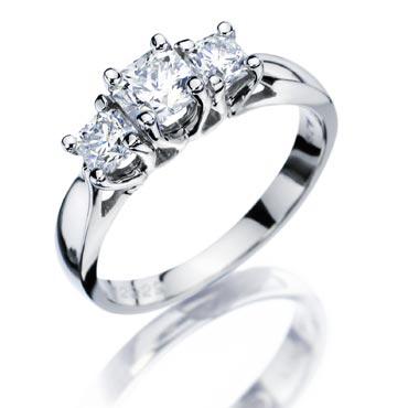 Expensive-Diamond-Rings10.jpg